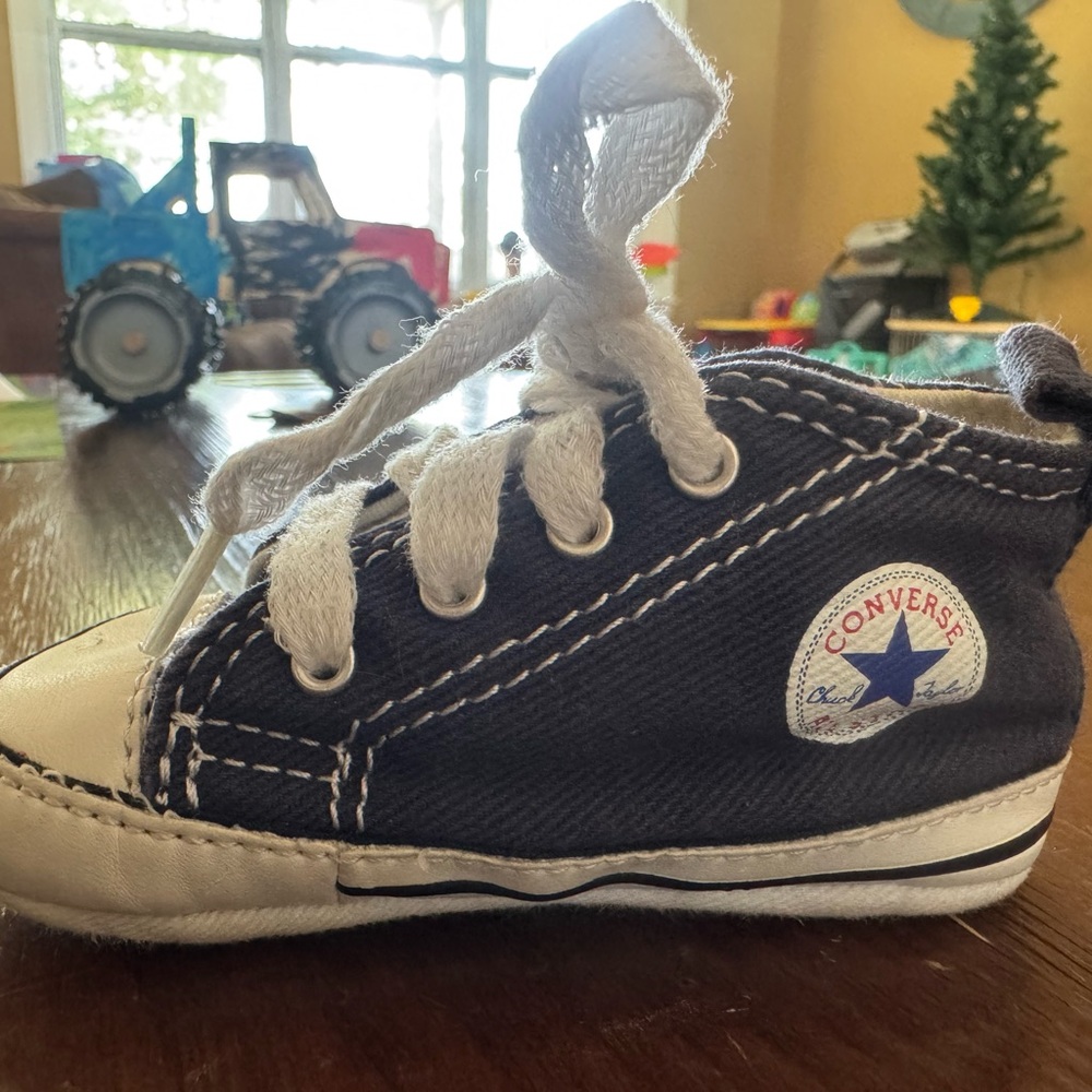 Converse Blue Navy and White High-Top Sneakers Baby Shoe Size 3